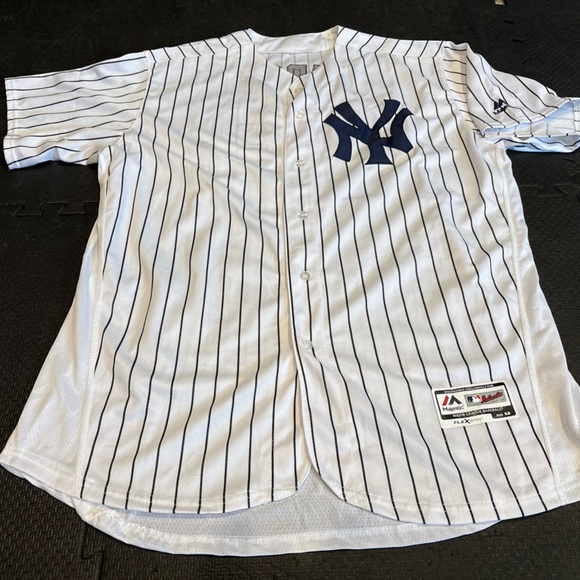 Majestic Black and White Baseball Jersey - Picture 1 of 6